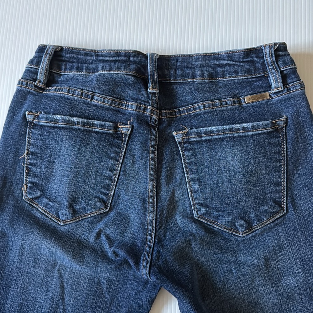 KanCan Estilo Dark Wash Jeans. Women’s size 27 - 7 - Picture 14 of 15